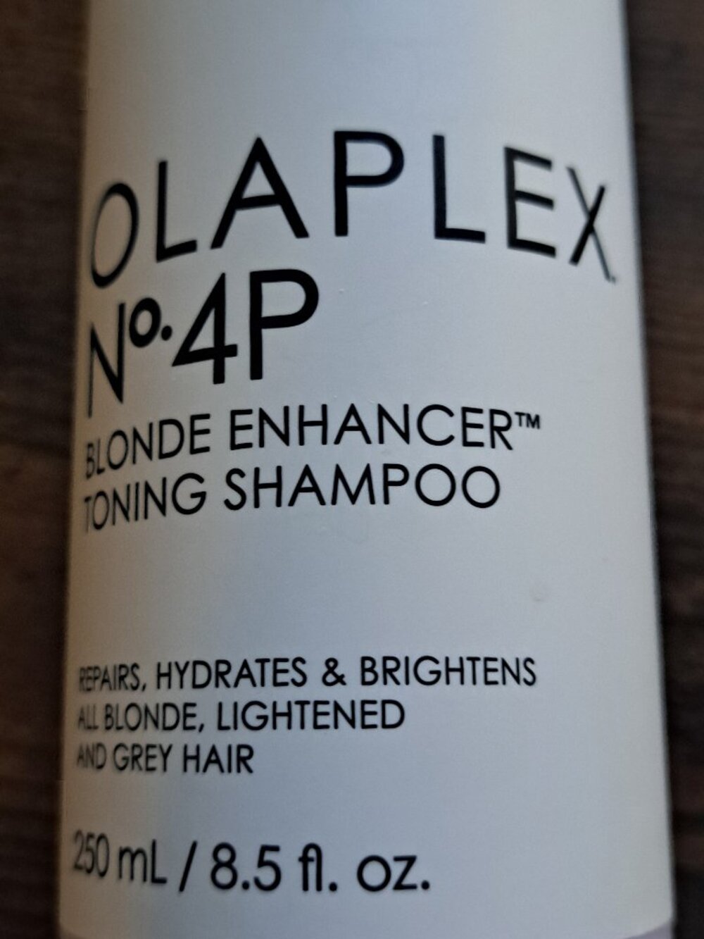 OLAPLEX NO 4P BLONDE ENHANCER TONING SHAMPOO